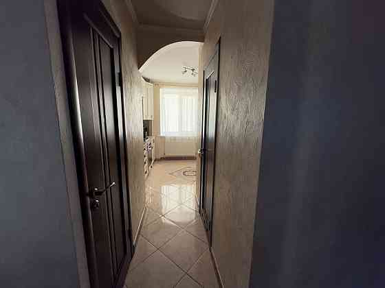 Автономне опалення, центр міста, з меблями! Владимир