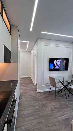 Продается светлая с красивым ремонтам квартира на Краснова. Одеса