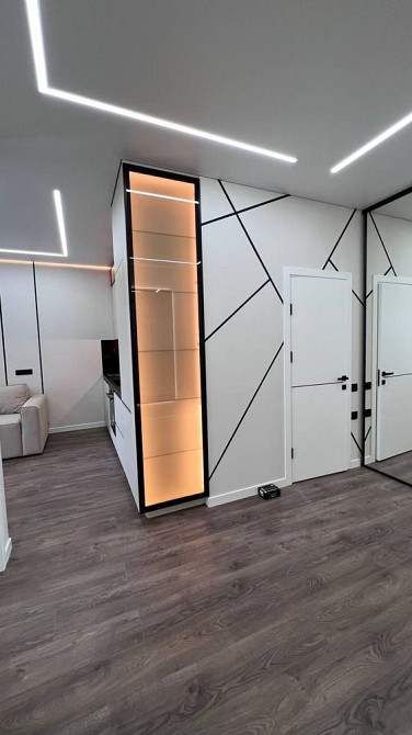 Продается светлая с красивым ремонтам квартира на Краснова. Одеса - зображення 1