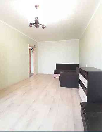 Продам 1 комнатную квартиру в районе пр. Поля Днепр