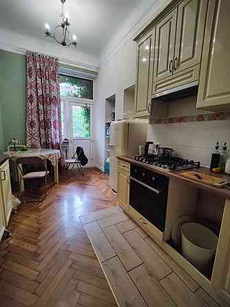 Продаж 2 км квартира,вул.Чупринки бічна,Австрія, ремонт,ц.160000 у.о Львів