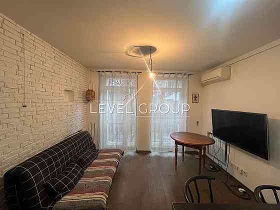 Продаж 1-кімн квартири на Соломянці 52 кв.м Якісний будинок Київ