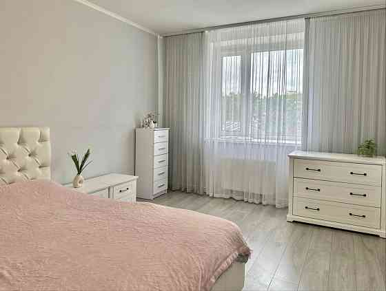 Двостороння двокімнатна з ремонтом ЖК Лемонграс Ирпень