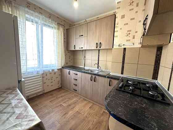 Продаж затишної 2 кімн кв-ри по вул В. Коваленка (Пухова) ринок "Нива" Чернигов