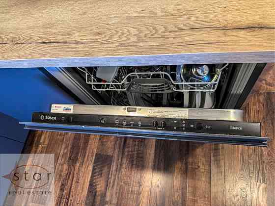 Продаж сучасної квартири з якісним ремонтом, меблями і технікою Чернигов