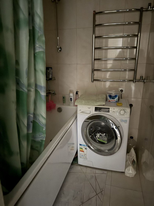 Двухкімнатна Соборності 30 Київ - зображення 4