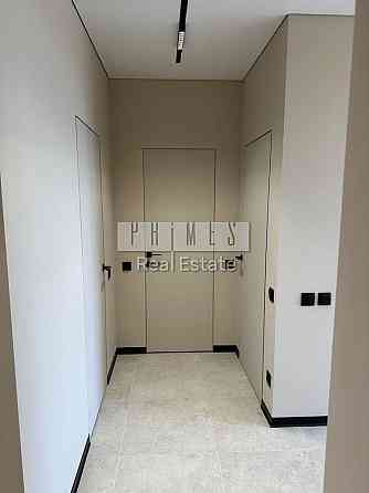 Продається стильна 1-кімнатна студія 55 м з дизайнерським ремонтом. Київ