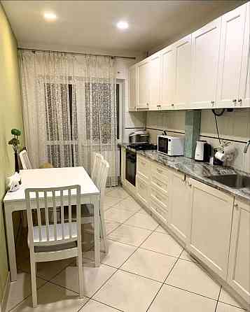 Простора двокімнатна квартира з ремонтом в Ірпіні, опалення інд.газове Ирпень