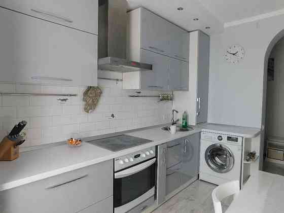 Продаж 1к квартири 42 кв. м на вул. Луценка Івана Одеса