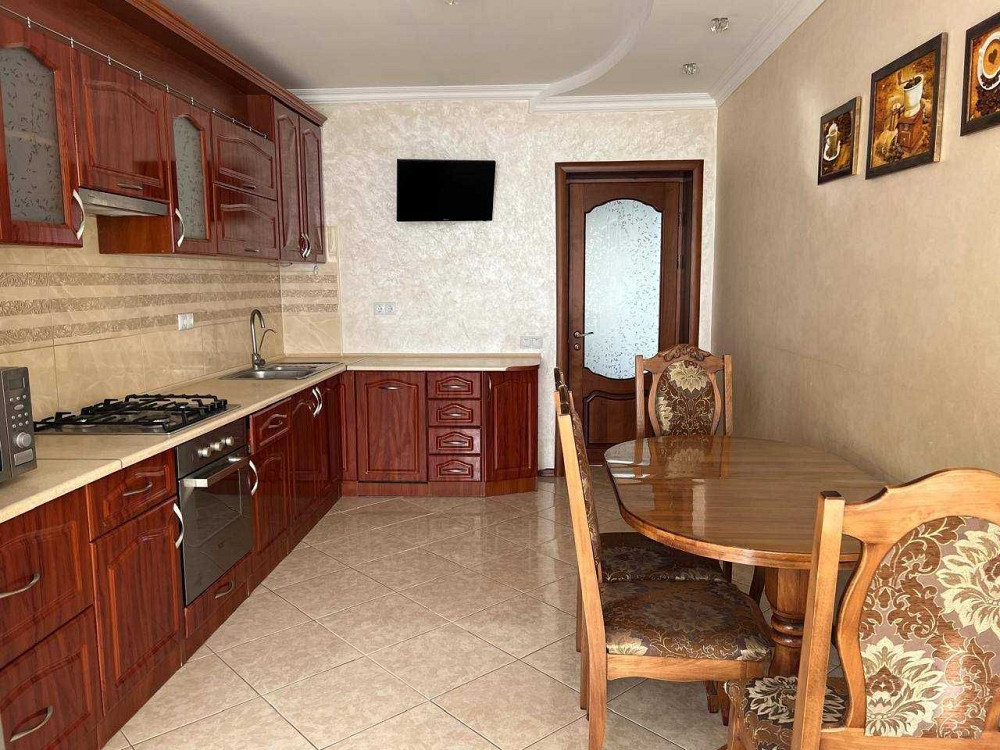 Довгострокова оренда двокімнатної квартири в центрі Луцька Луцьк - зображення 3