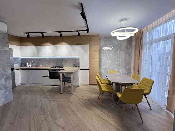 Оренда сучасної 2-х рівневої квартири із 2 спальнями, ЖК Семицвіт Львов