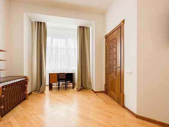 Оренда квартири + паркомісце Йосипа Сліпого ВІД ВЛАСНИКА Львов