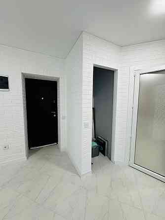 Продам 2-кімнатну квартиру в центрі з ремонтом Кам`янець-Подільський