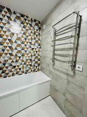 Продам 2-кімнатну квартиру в центрі з ремонтом Кам`янець-Подільський