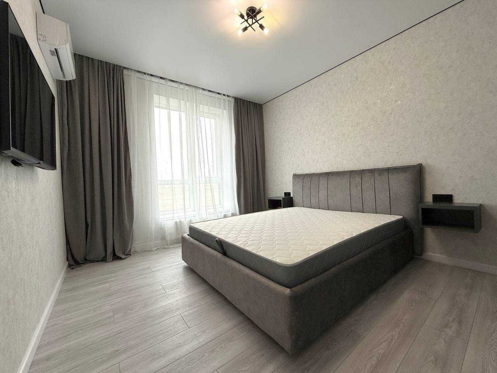 1К з сучасним ремонтом у клубному ЖК - 16 000 грн./міс. Гатное - изображение 1