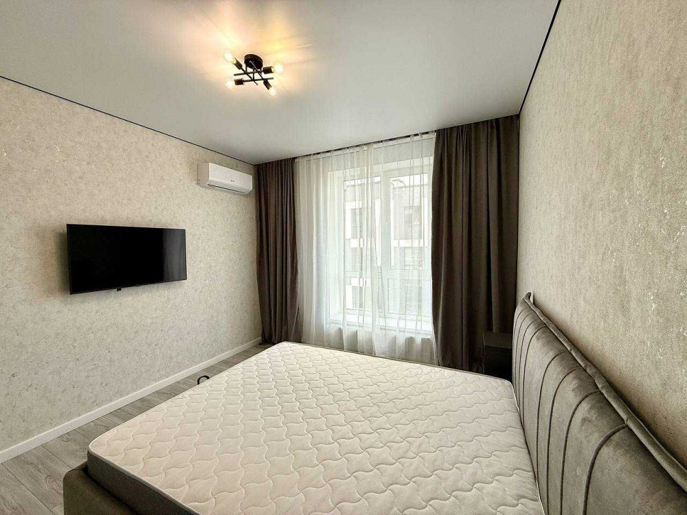 1К з сучасним ремонтом у клубному ЖК - 16 000 грн./міс. Гатное - изображение 2