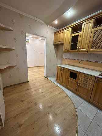 ПРОДАМ 3 кімнатну квартиру на ВАСИЛЯ СТУСА Белая Церковь