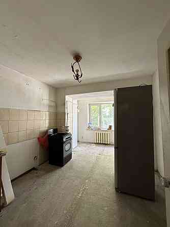 Продам 2 комн  58 кв ул, Парковая выгодная цена метр , Рядом центр Одеса