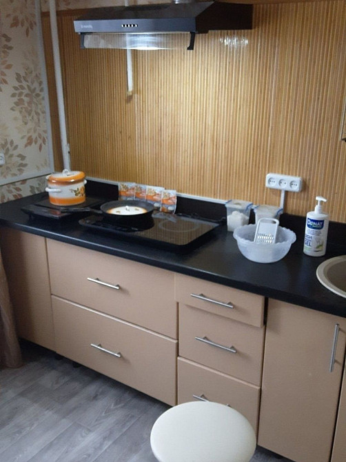 Сдам 1к комнатную кв-ру 6300 Центр Каменское (Запорожская обл.) - изображение 3