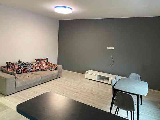 Квартира 100 м² , закрита територія, 2 паркомісця Київ