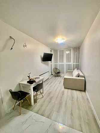 Оренда квартири у новобудові з відкритим балконом Львов