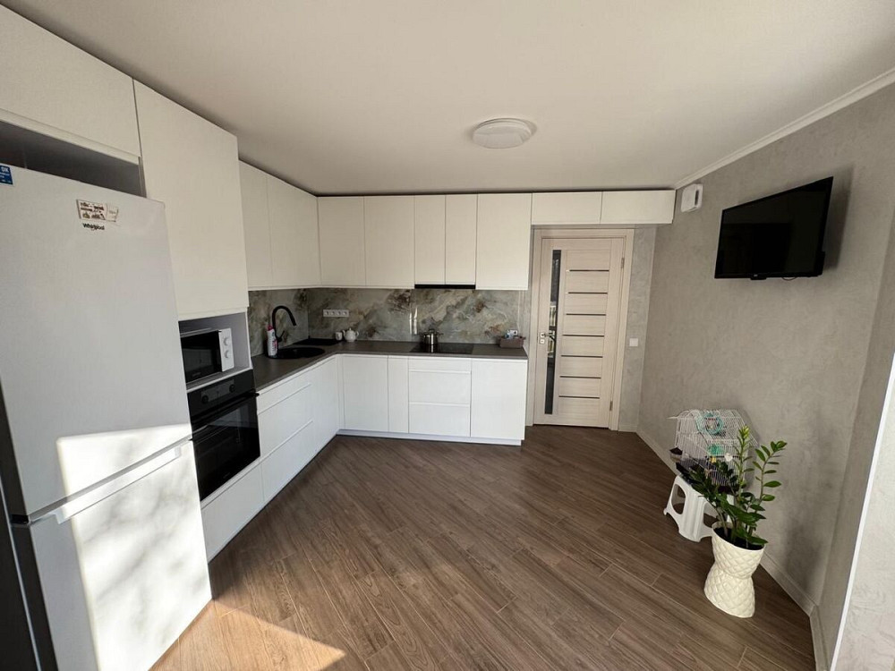 Продам 3-и кімнатну квартиру з авторським ремонтом на Ковалівці. Кропивницкий - изображение 1