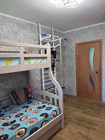 Продам 2-кімнатку квартиру Лозовая