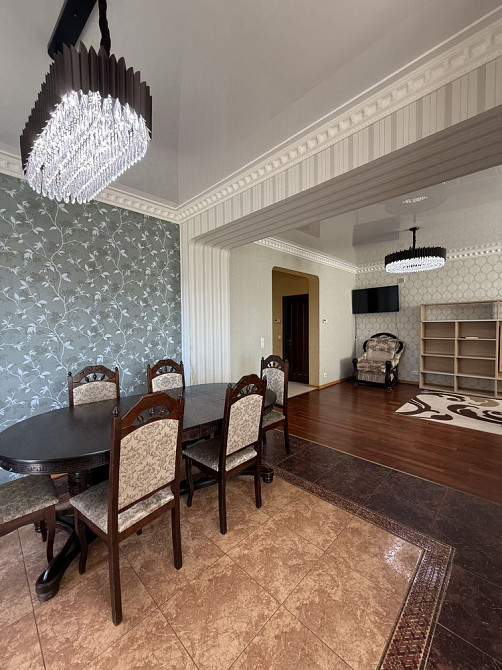 Продається 3-кімнатна квартира площею 100 м², Ужгород - изображение 1