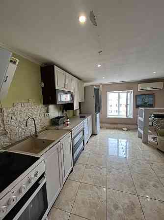 Продам большую 2 к. 73 м! Новый кирпичный дом Вильямса!Море 15 мин! Одеса