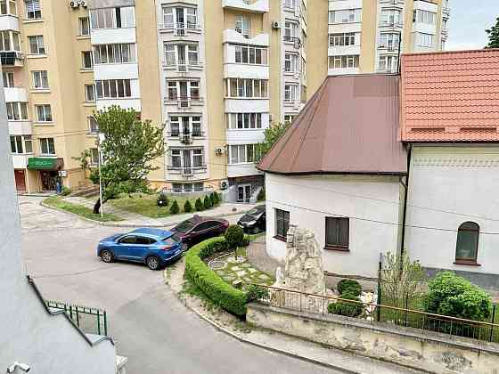 Продаж 3 кім. квартири, вул. Плугова, 10 Львов