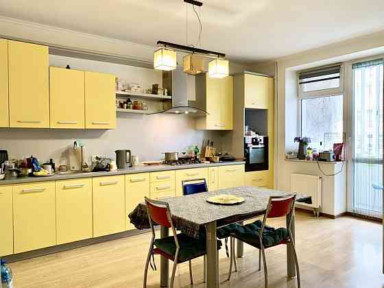 Продаж 3 кім. квартири, вул. Плугова, 10 Львов