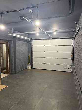 Квартира з власним гаражом в центрі Черкаси