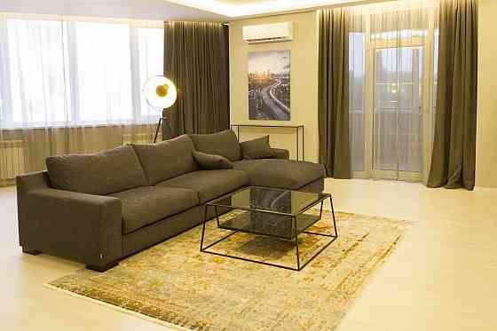 Оренда 3к квартири 140 м² Ділова 2б, дизайнерський ремонт, без комісії Киев