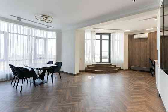 Аренда 2х уровневой квартиры Печерскай , Болсуновская 2 первая сдача Киев