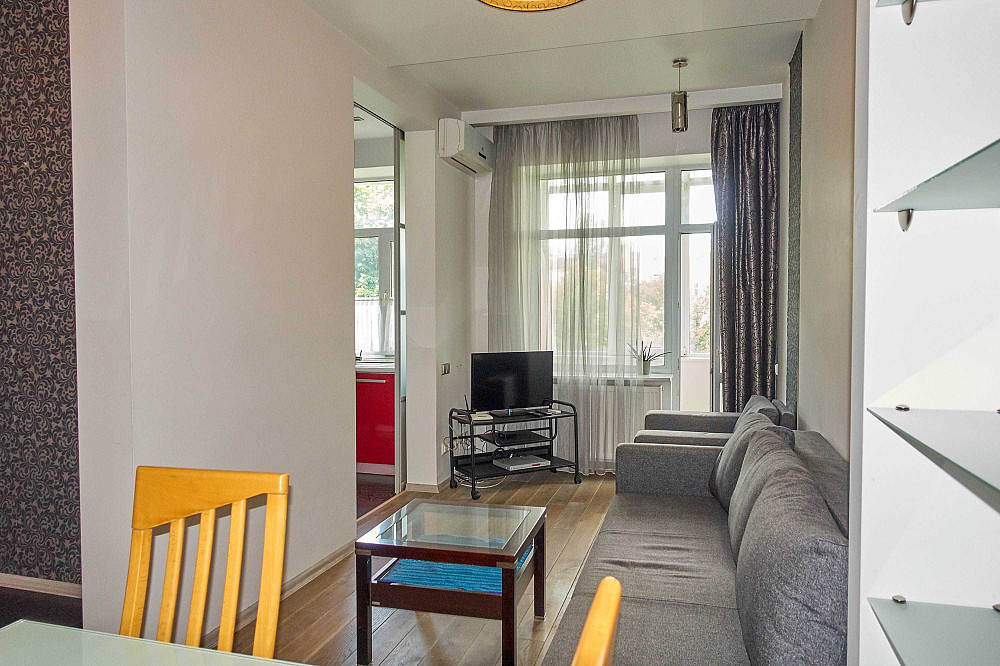 3к. ул. Гончара 14/26, угол ул. Рейтарская. М. Золотые Ворота Киев - изображение 2