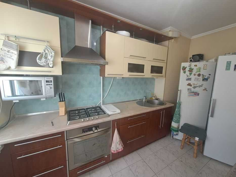 3 комнатная Средняя/ Косвенная Одеса - зображення 1