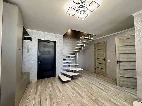 Продаж 3 кімнатної квартири з ремонтом в новобудові Пустомыты