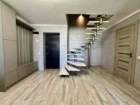 Продаж 3 кімнатної квартири з ремонтом в новобудові Пустомыты