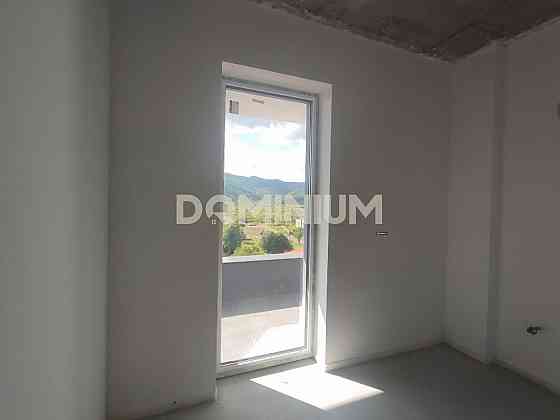 Продається 4 кімнатна квартира в новобудові в м. Хуст Хуст