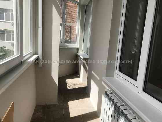 Продам 4к кв.у центрі міста 120тис.з послугами АН  М52 Харьков