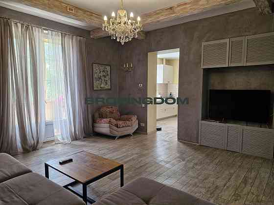 Продаж 4к,вул. Джохара Дудаєва ,Чоколівка Київ