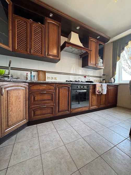 Сдается в аренду 2х/к квартира м-р Вузовский, р-н Таирова Одесса - изображение 2