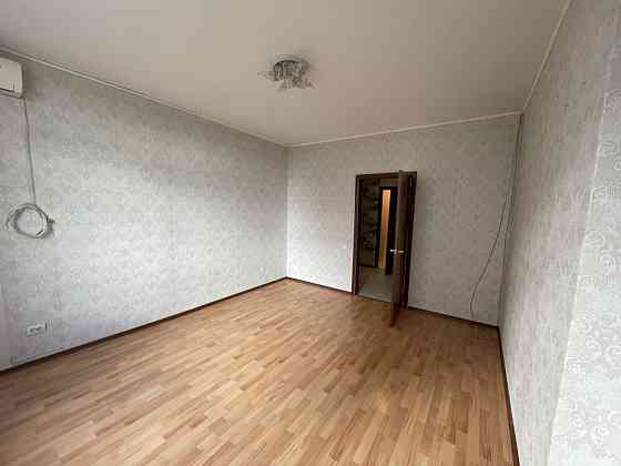 2х ком квартира без мебели, 7 небо/копейка Авангард