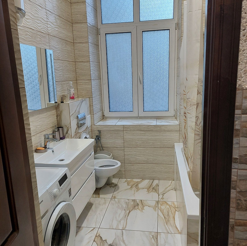 Оренда квартири від власника в центрі Трускавця по вул Довбуша 8б Трускавец - изображение 2