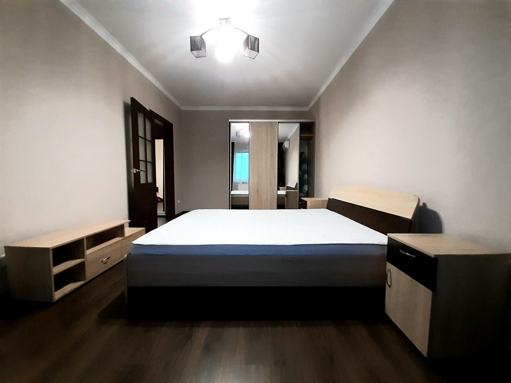 Здановської 81б, Виставковий центр, 1 кімнатна, поруч Лікоград Киев - изображение 2