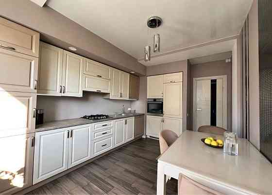 2х ріанева квартира з мансардою на вул. Малоголосківській Львов