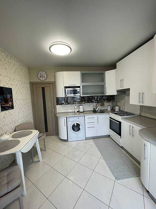 Продам 1к з новим ремонтом біля парку, в ЖК з закритою територією Ирпень - изображение 4