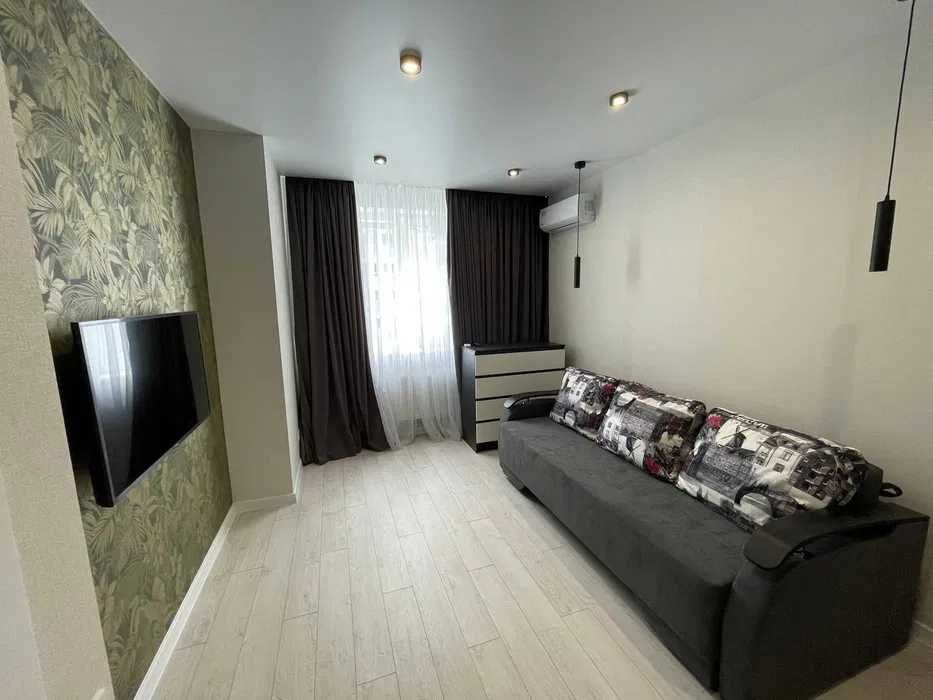 ЖК Сказка 1 к квартира с ремонтом возле метро Холодная Гора Дом Сдан Харьков - изображение 1