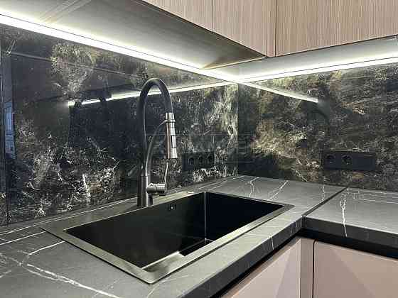 Повністю укомплектована півторачка в центрі! Ивано-Франковск