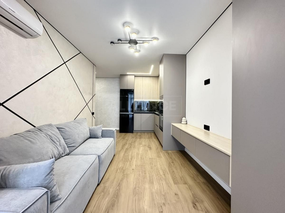 Повністю укомплектована півторачка в центрі! Ивано-Франковск - изображение 3